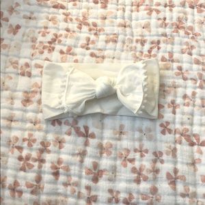 Baby Bling white trimmed knot